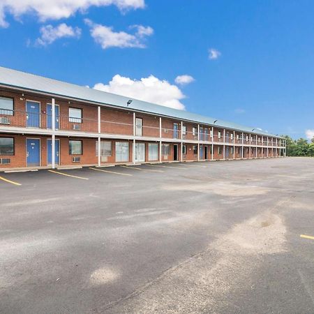 Motel 6-Metropolis, Il Экстерьер фото