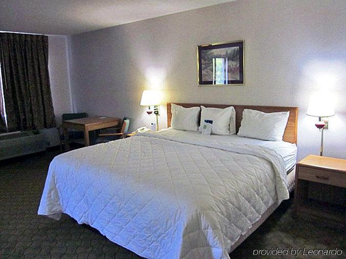 Motel 6-Metropolis, Il Экстерьер фото