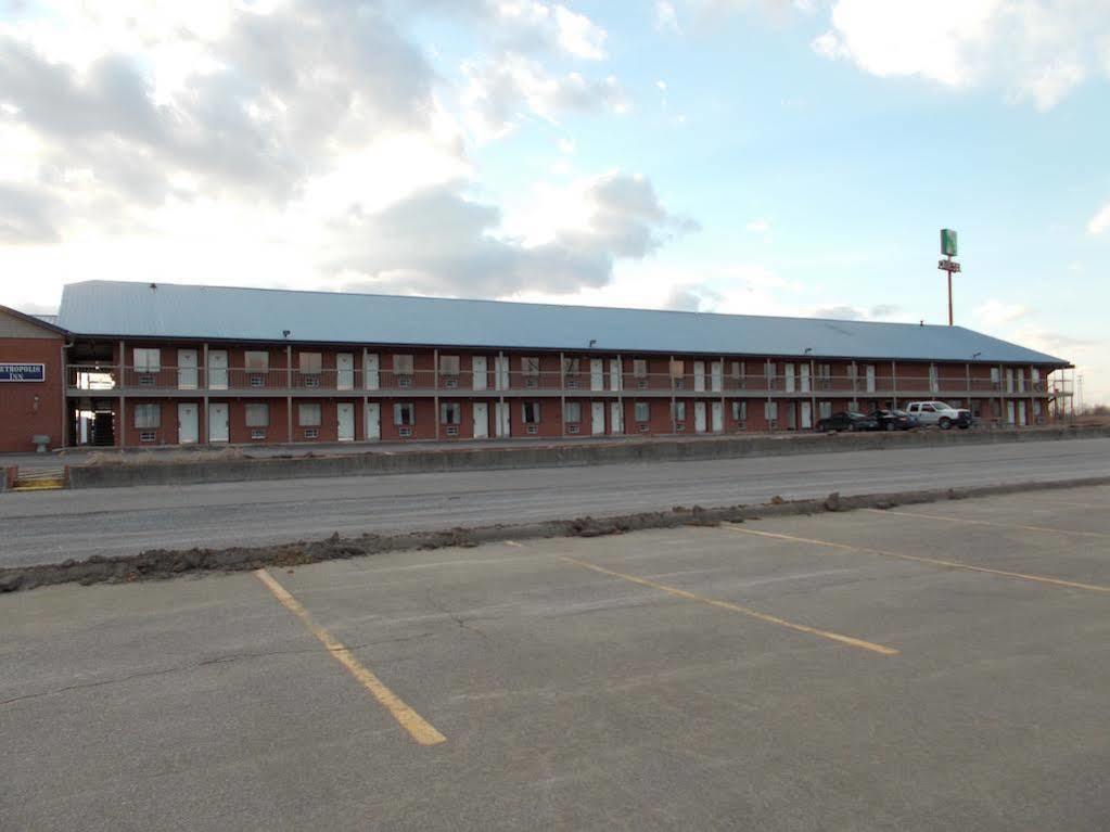 Motel 6-Metropolis, Il Экстерьер фото